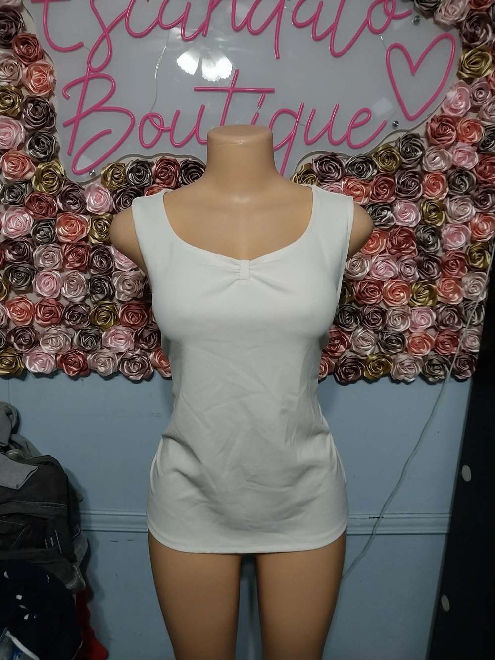 Talbots Cream Sleeveless Scoop Neck Tank with Front Bow